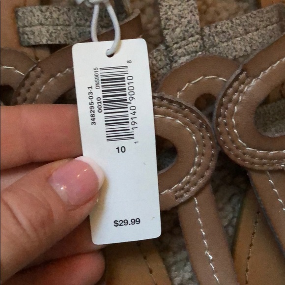 GAP Sandals - Picture 2 of 5